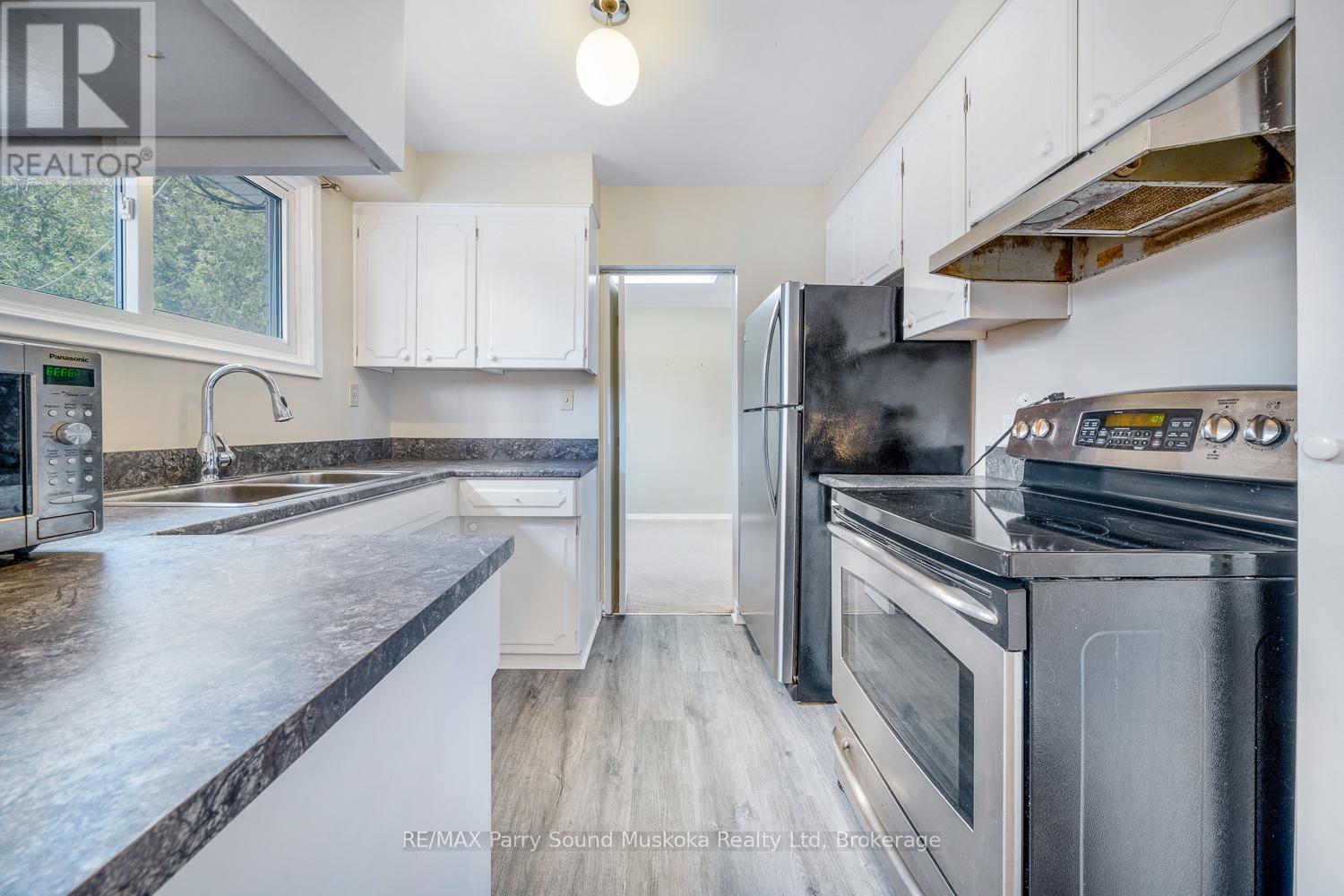 2 William Street, Parry Sound, Ontario  P2A 1V1 - Photo 9 - X12376377