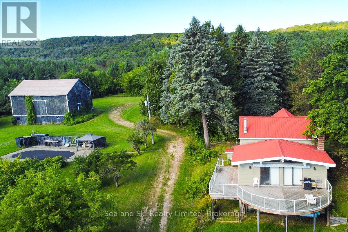 195908 Grey Road 7 Road S, Grey Highlands, Ontario  N0C 1G0 - Photo 3 - X12376388
