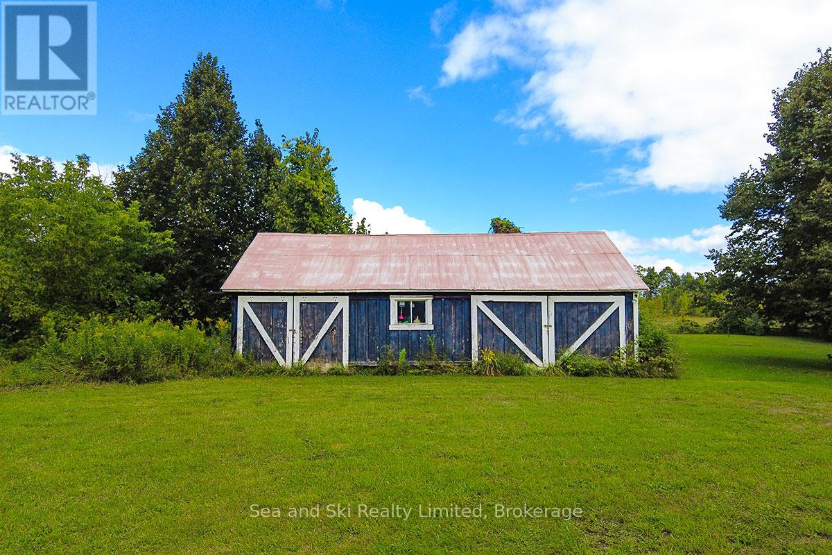 195908 Grey Road 7 Road S, Grey Highlands, Ontario  N0C 1G0 - Photo 44 - X12376388