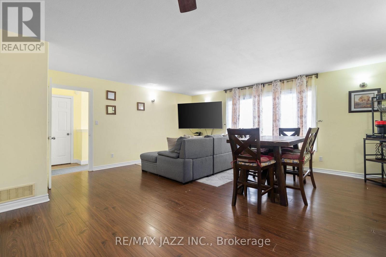 25 Emily Street, Belleville, Ontario  K8N 2P4 - Photo 12 - X12376437