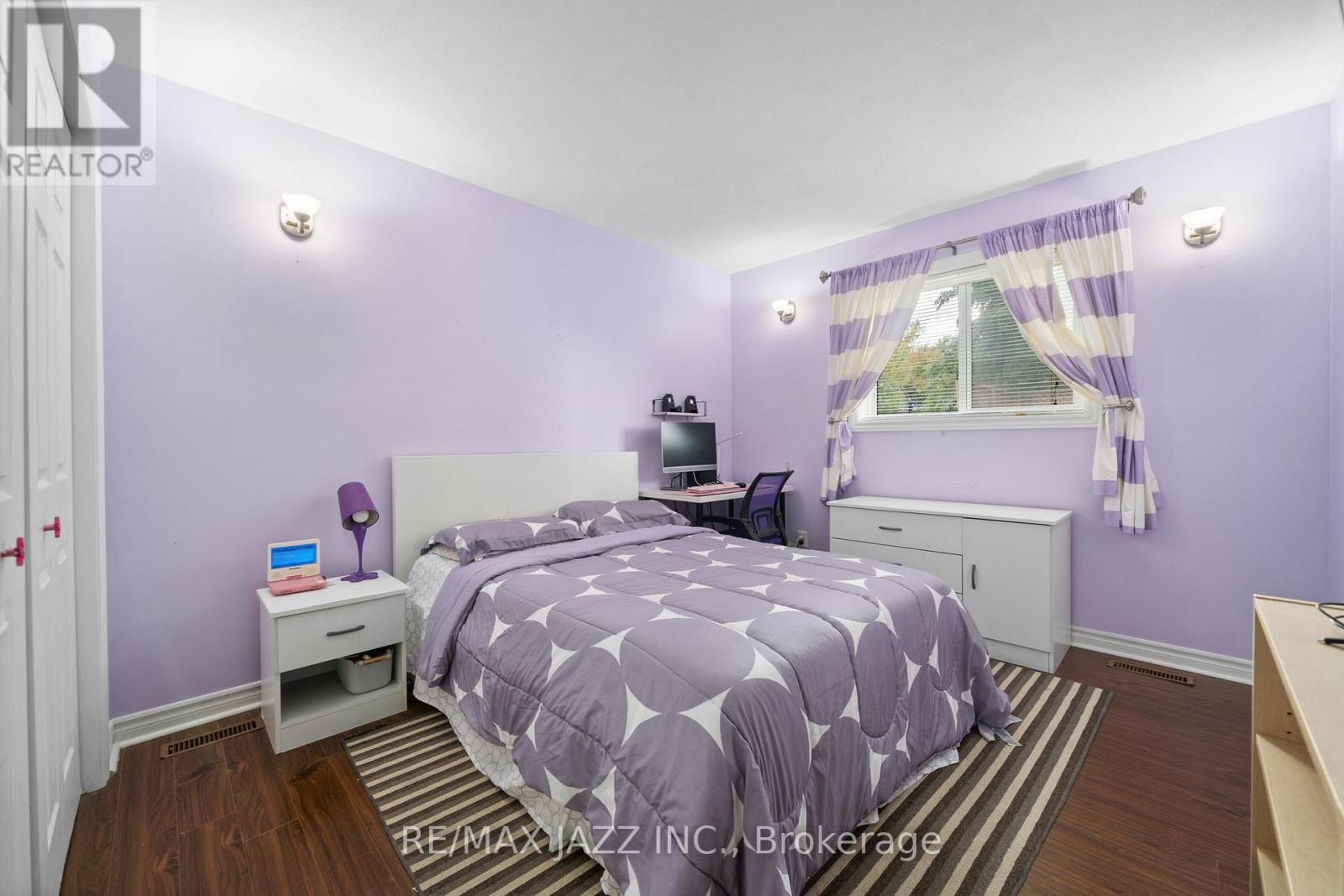 25 Emily Street, Belleville, Ontario  K8N 2P4 - Photo 17 - X12376437