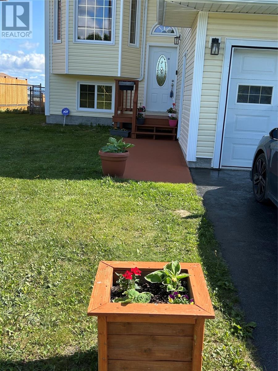 59 Maryland Drive, Stephenville, Newfoundland & Labrador  A2N 2V7 - Photo 3 - 1279033