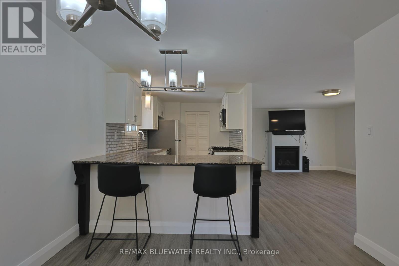34 Pebble Beach Parkway, South Huron (Stephen), Ontario  N0M 1T0 - Photo 17 - X12376409