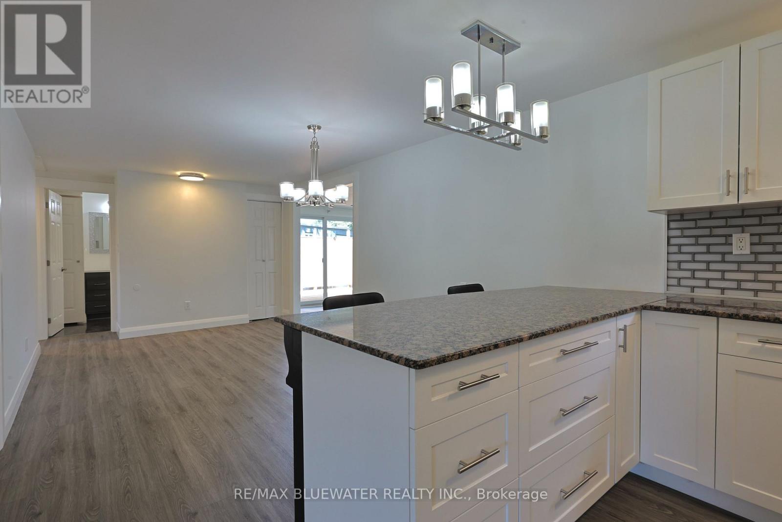 34 Pebble Beach Parkway, South Huron (Stephen), Ontario  N0M 1T0 - Photo 18 - X12376409