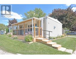 34 PEBBLE BEACH PARKWAY, South Huron, Ontario