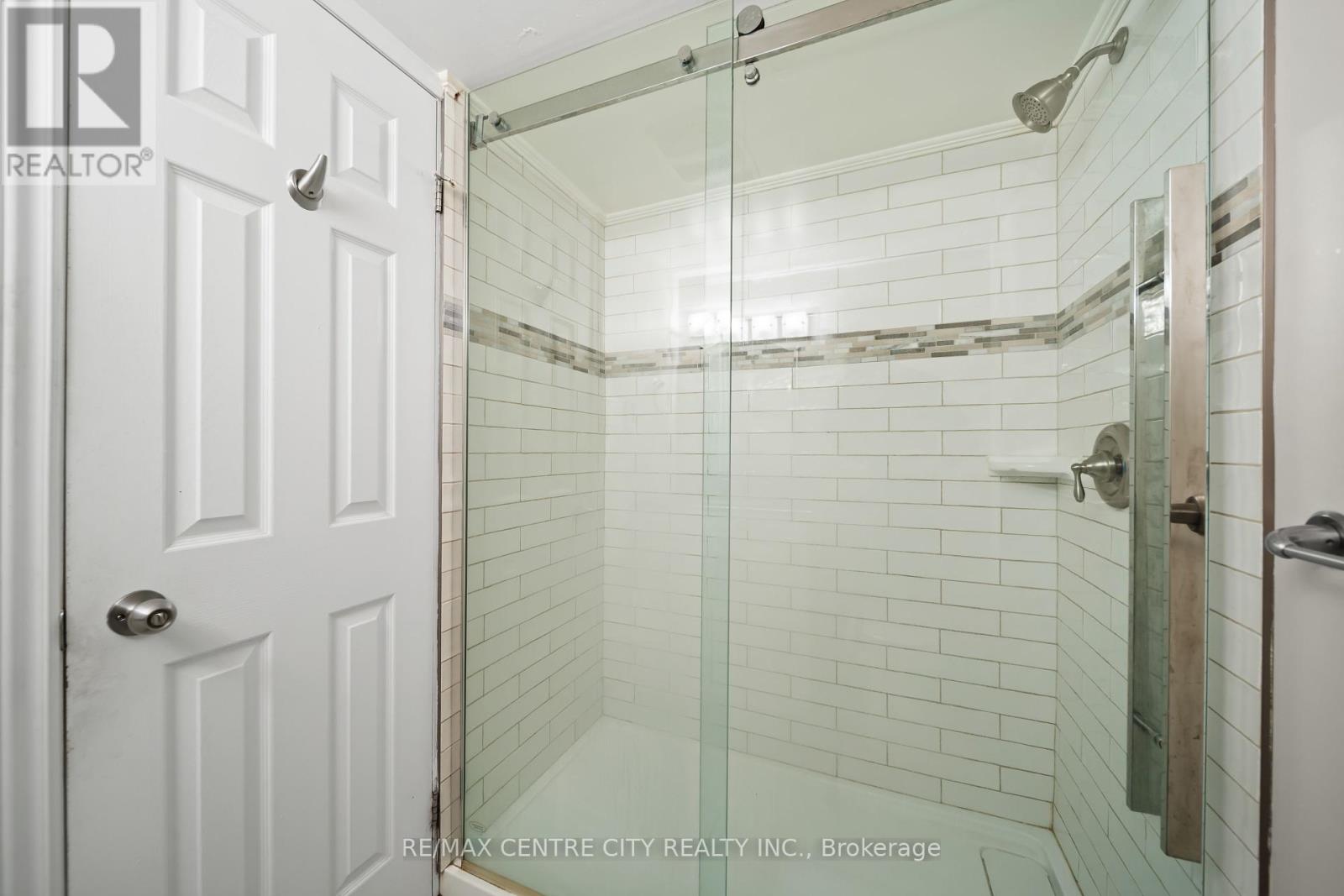 1603 - 363 Colborne Street, London East, Ontario  N6B 3N3 - Photo 27 - X12376432