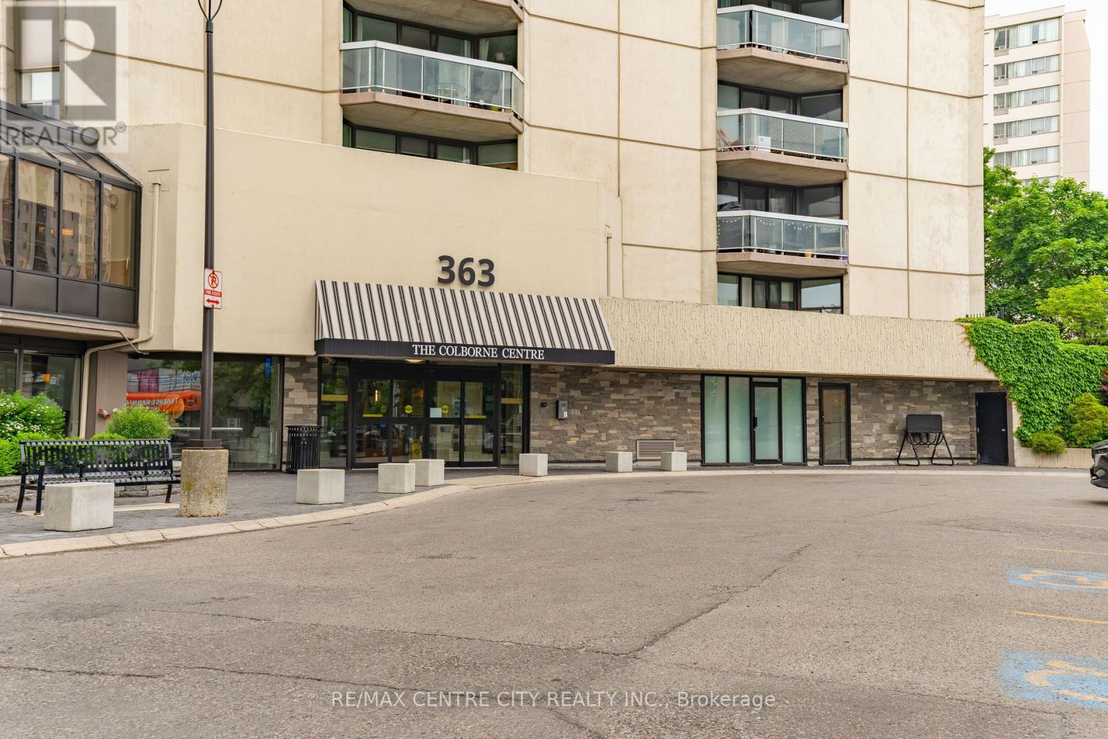 1603 - 363 Colborne Street, London East, Ontario  N6B 3N3 - Photo 3 - X12376432