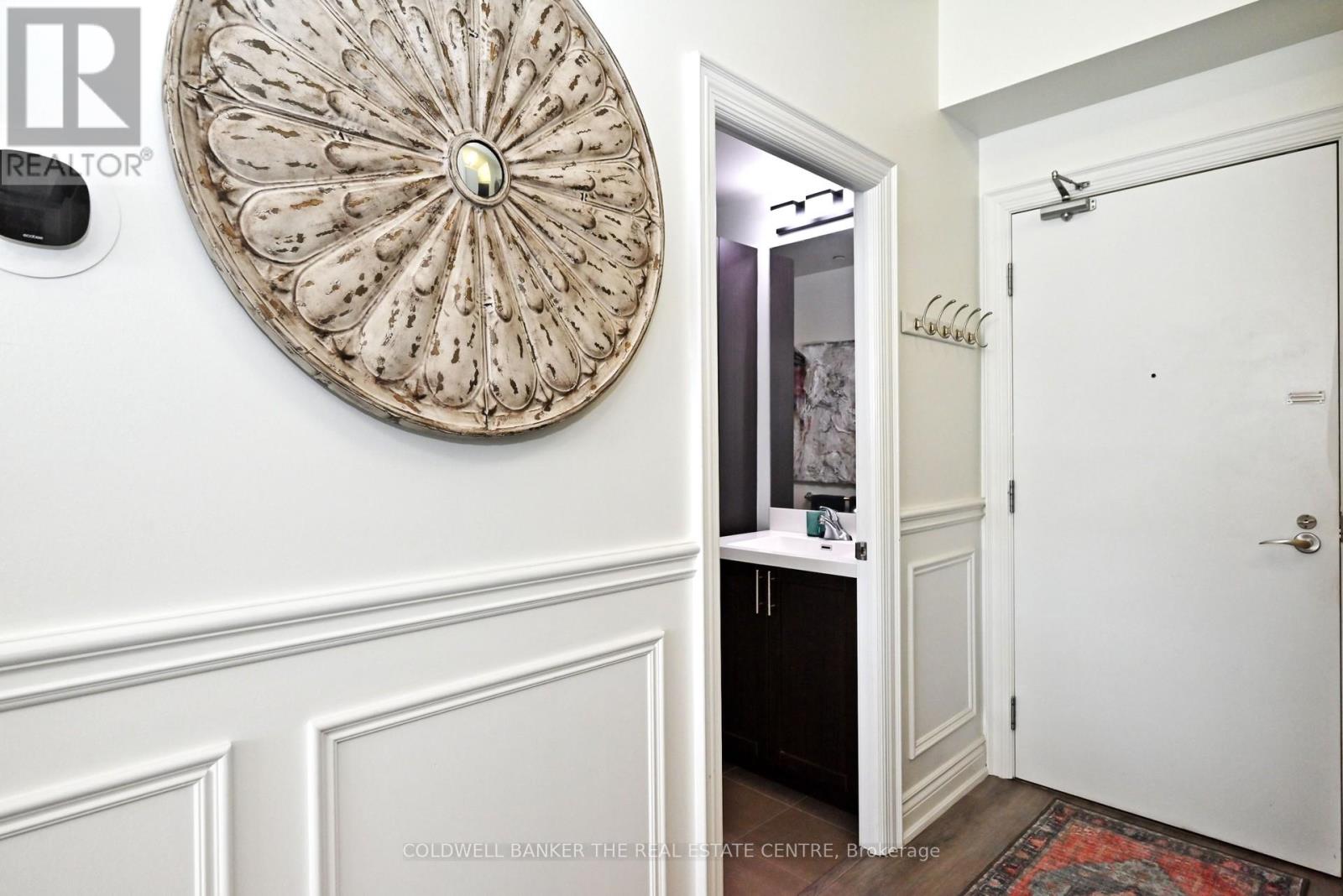 825 - 36 Via Bagnato Avenue, Toronto (Yorkdale-Glen Park), Ontario  M6N 0B7 - Photo 10 - W12376354
