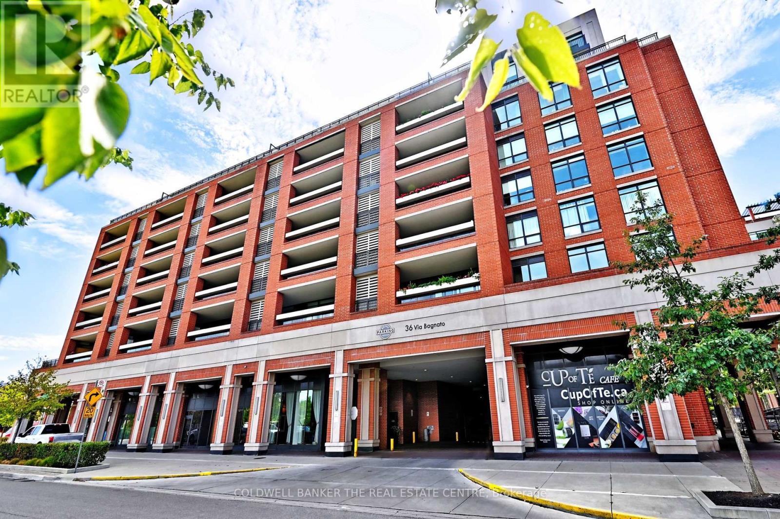 825 - 36 Via Bagnato Avenue, Toronto (Yorkdale-Glen Park), Ontario  M6N 0B7 - Photo 2 - W12376354