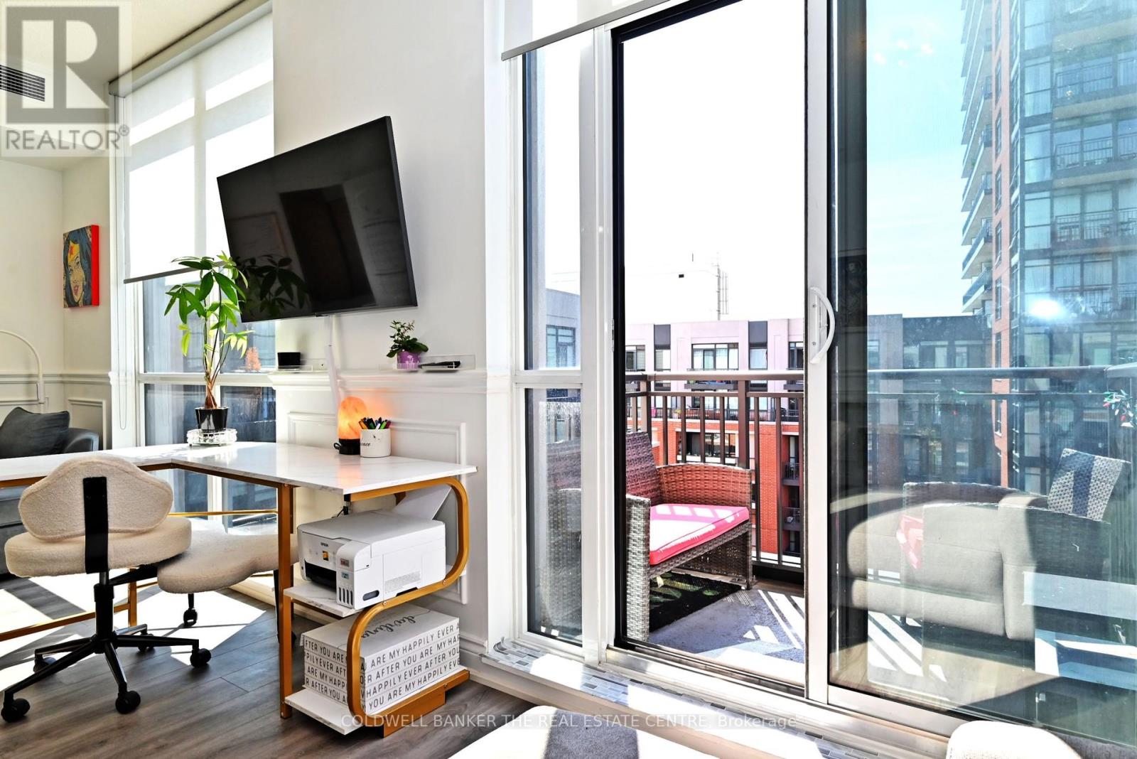 825 - 36 Via Bagnato Avenue, Toronto (Yorkdale-Glen Park), Ontario  M6N 0B7 - Photo 23 - W12376354