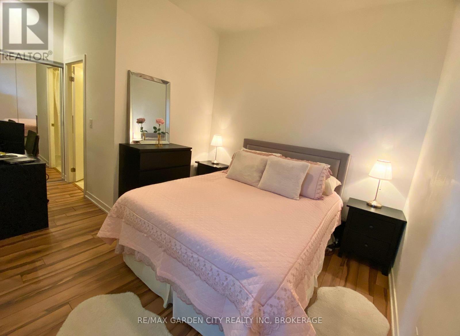 1402 - 5101 Dundas Street W, Toronto, Ontario  M9A 5G8 - Photo 15 - W12376379