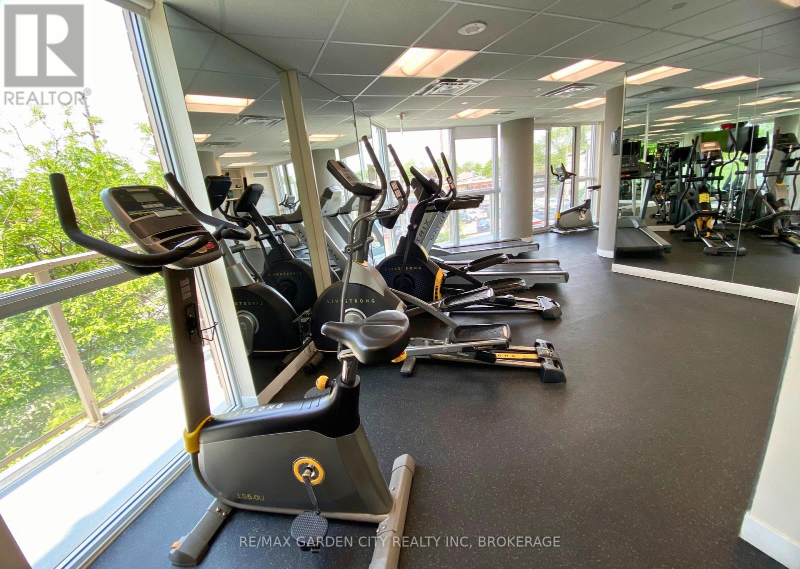 1402 - 5101 Dundas Street W, Toronto, Ontario  M9A 5G8 - Photo 23 - W12376379