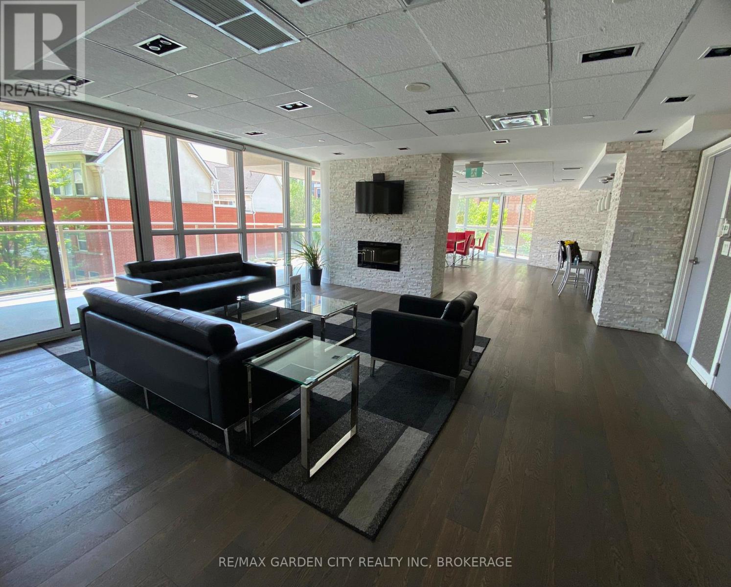 1402 - 5101 Dundas Street W, Toronto, Ontario  M9A 5G8 - Photo 24 - W12376379