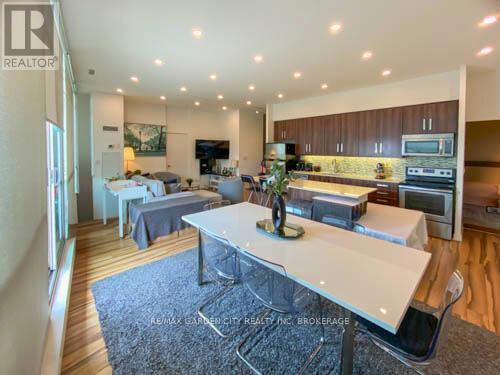 1402 - 5101 Dundas Street W, Toronto, Ontario  M9A 5G8 - Photo 8 - W12376379