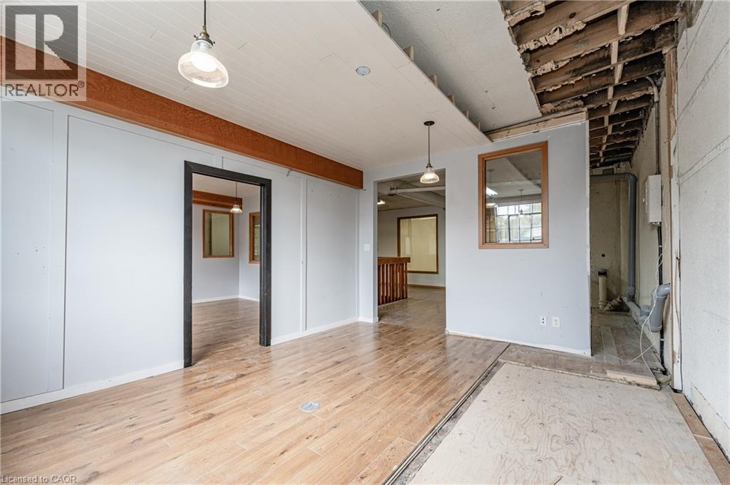 8 Spring Street Unit# Upper, St. Jacobs, Ontario  N0B 2N0 - Photo 12 - 40763838