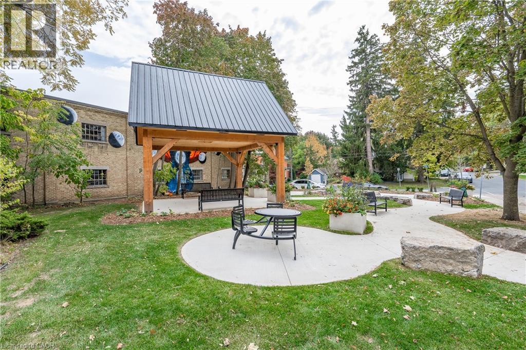 8 Spring Street Unit# Upper, St. Jacobs, Ontario  N0B 2N0 - Photo 19 - 40763838