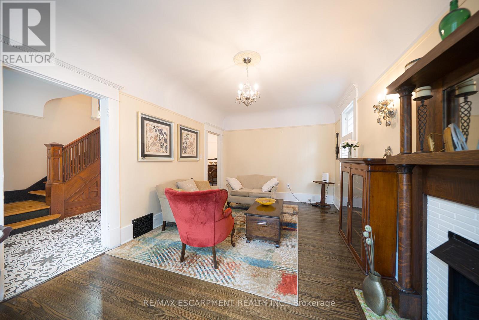 8 William Street, Brantford, Ontario  N3T 3K1 - Photo 10 - X12376330