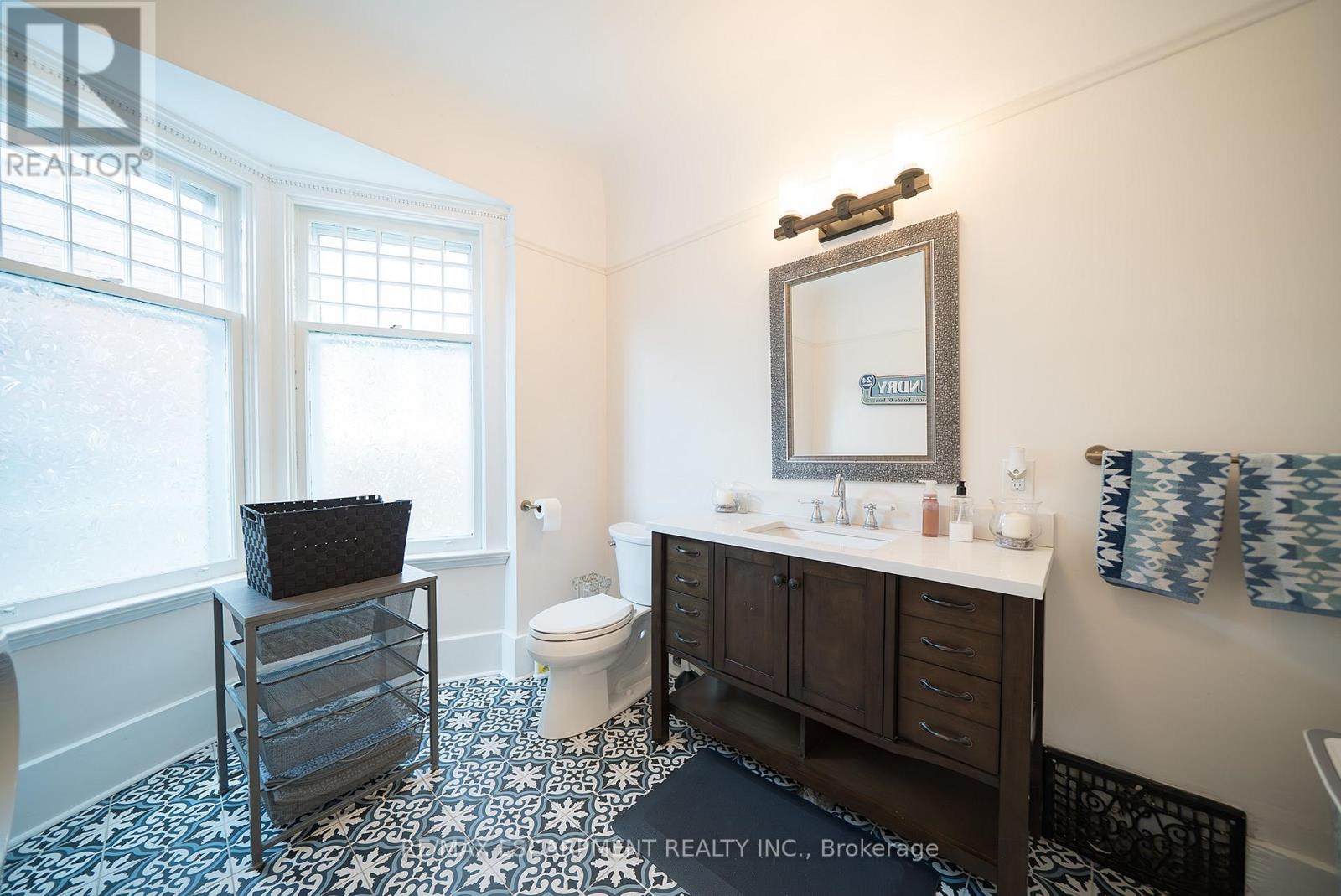 8 William Street, Brantford, Ontario  N3T 3K1 - Photo 15 - X12376330