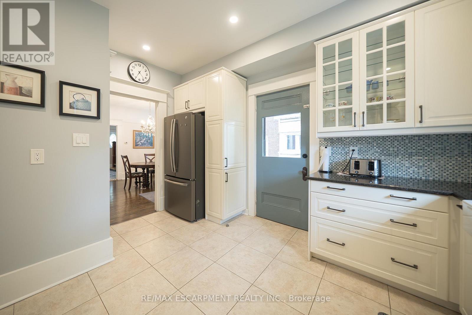 8 William Street, Brantford, Ontario  N3T 3K1 - Photo 18 - X12376330