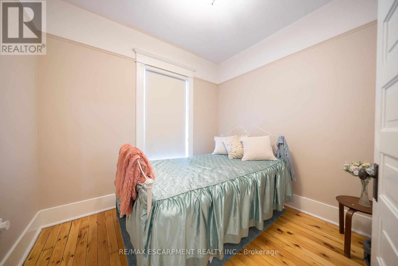 8 William Street, Brantford, Ontario  N3T 3K1 - Photo 25 - X12376330