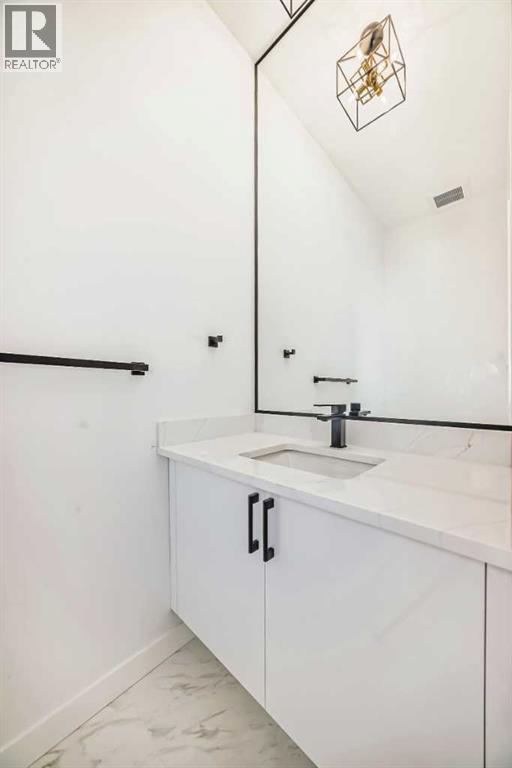2107 Victoria Crescent Nw, Calgary, Alberta  T2M 4E3 - Photo 10 - A2210037