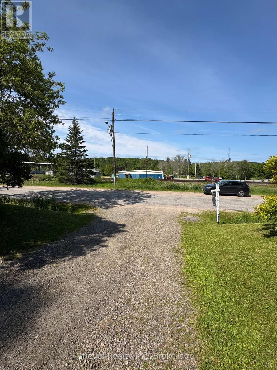 218 Railway Street, Bonfield, Ontario  P0H 1E0 - Photo 6 - X12376426