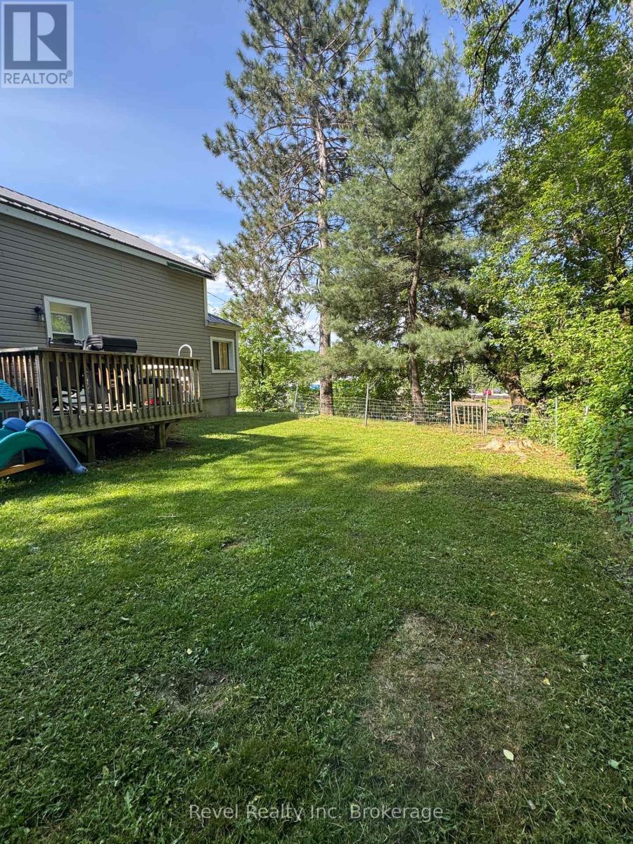 218 Railway Street, Bonfield, Ontario  P0H 1E0 - Photo 8 - X12376426