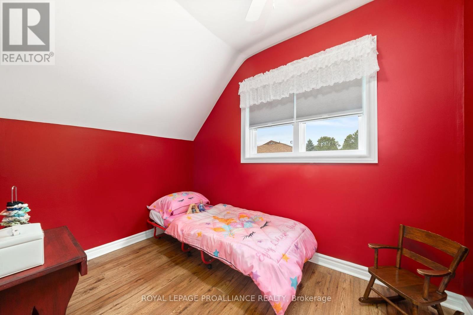 30 Lake Street Se, Prince Edward County (Picton Ward), Ontario  K0K 2T0 - Photo 12 - X12375897