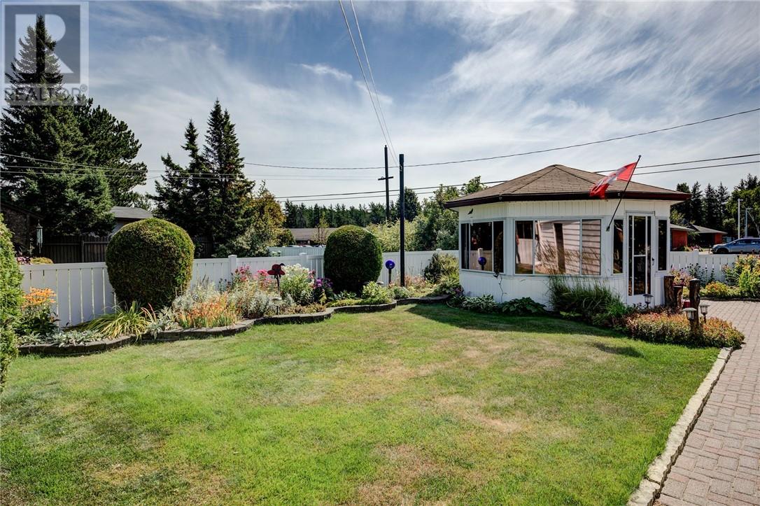 34 Coulson, Capreol, Ontario  P0M 1H0 - Photo 6 - 2124411