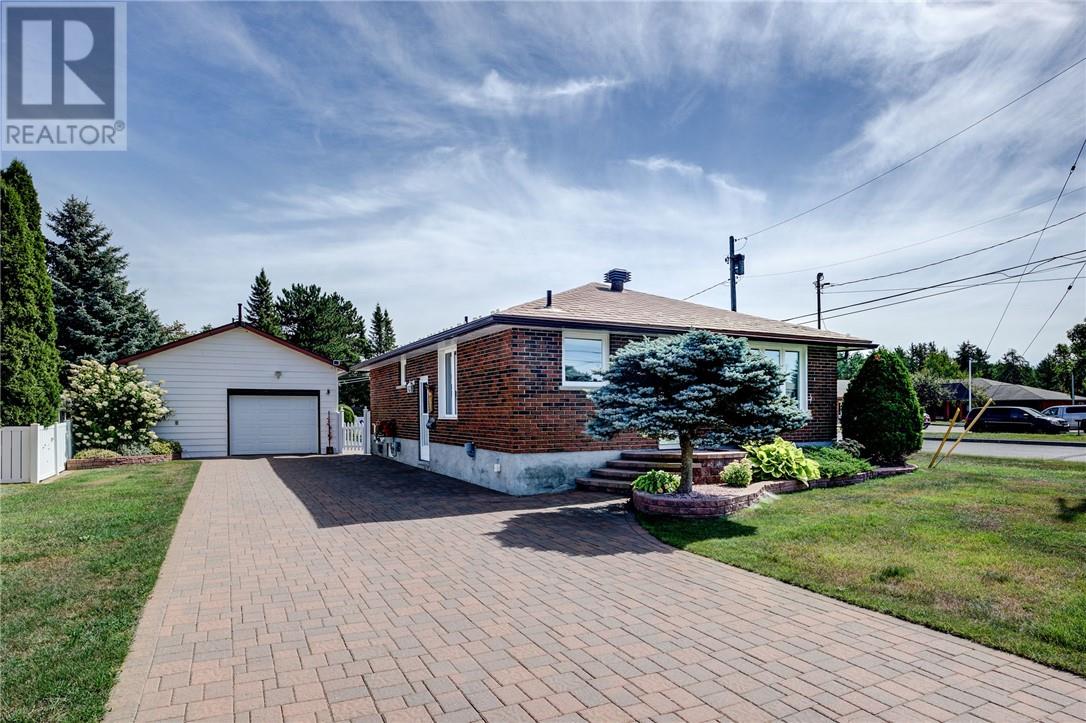 34 Coulson, Capreol, Ontario  P0M 1H0 - Photo 3 - 2124411