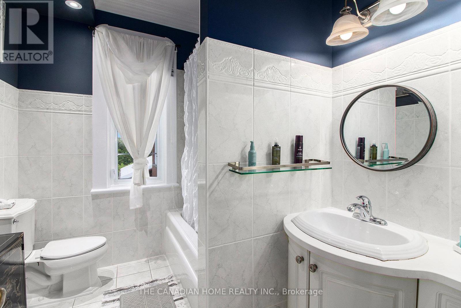 205 Water Street, Alfred And Plantagenet, Ontario  K0B 1L0 - Photo 14 - X12269036