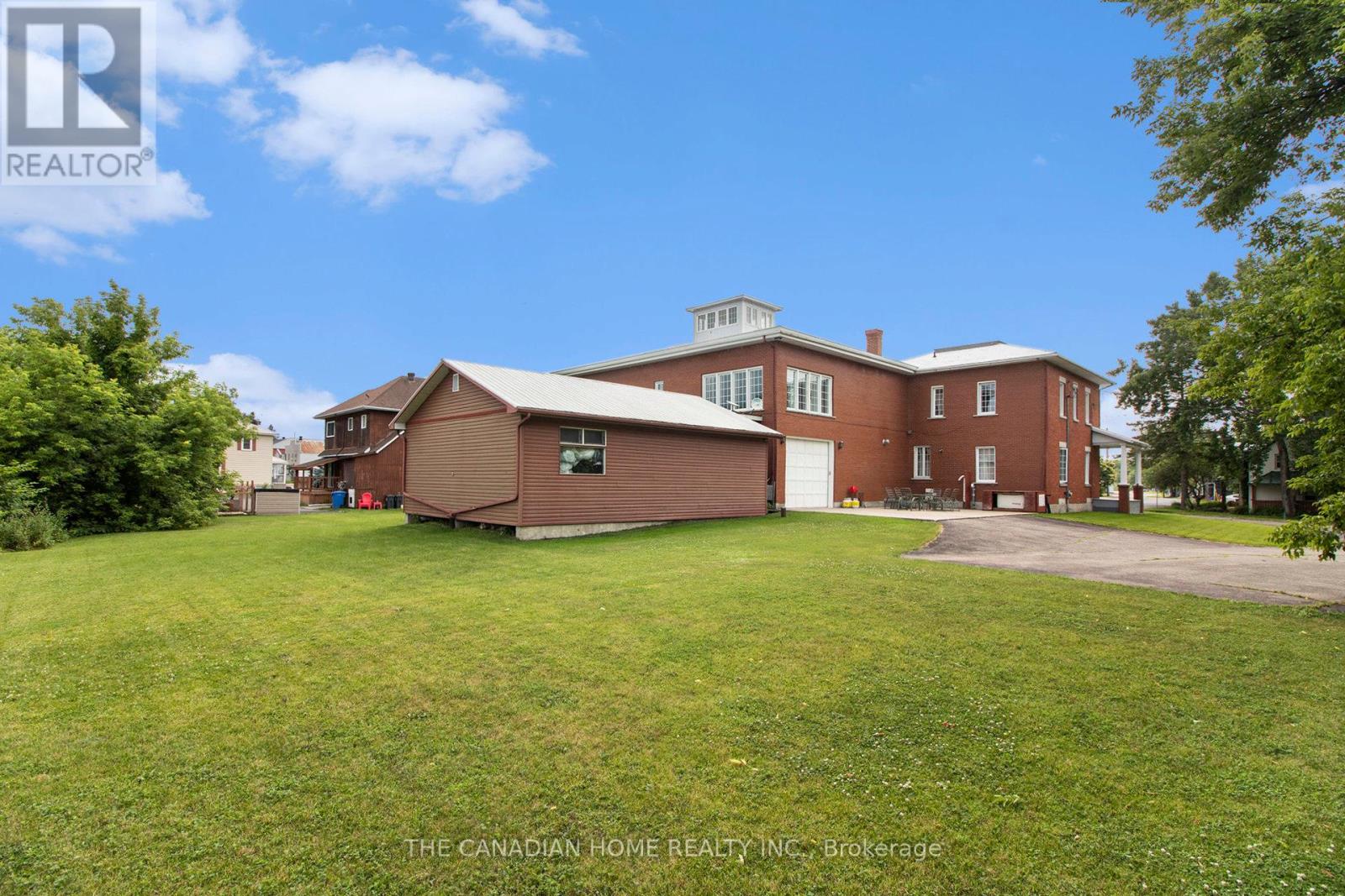 205 Water Street, Alfred And Plantagenet, Ontario  K0B 1L0 - Photo 31 - X12269036