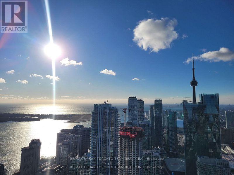 Ph112 - 55 Cooper Street, Toronto, Ontario  M5E 0G1 - Photo 2 - C12376414