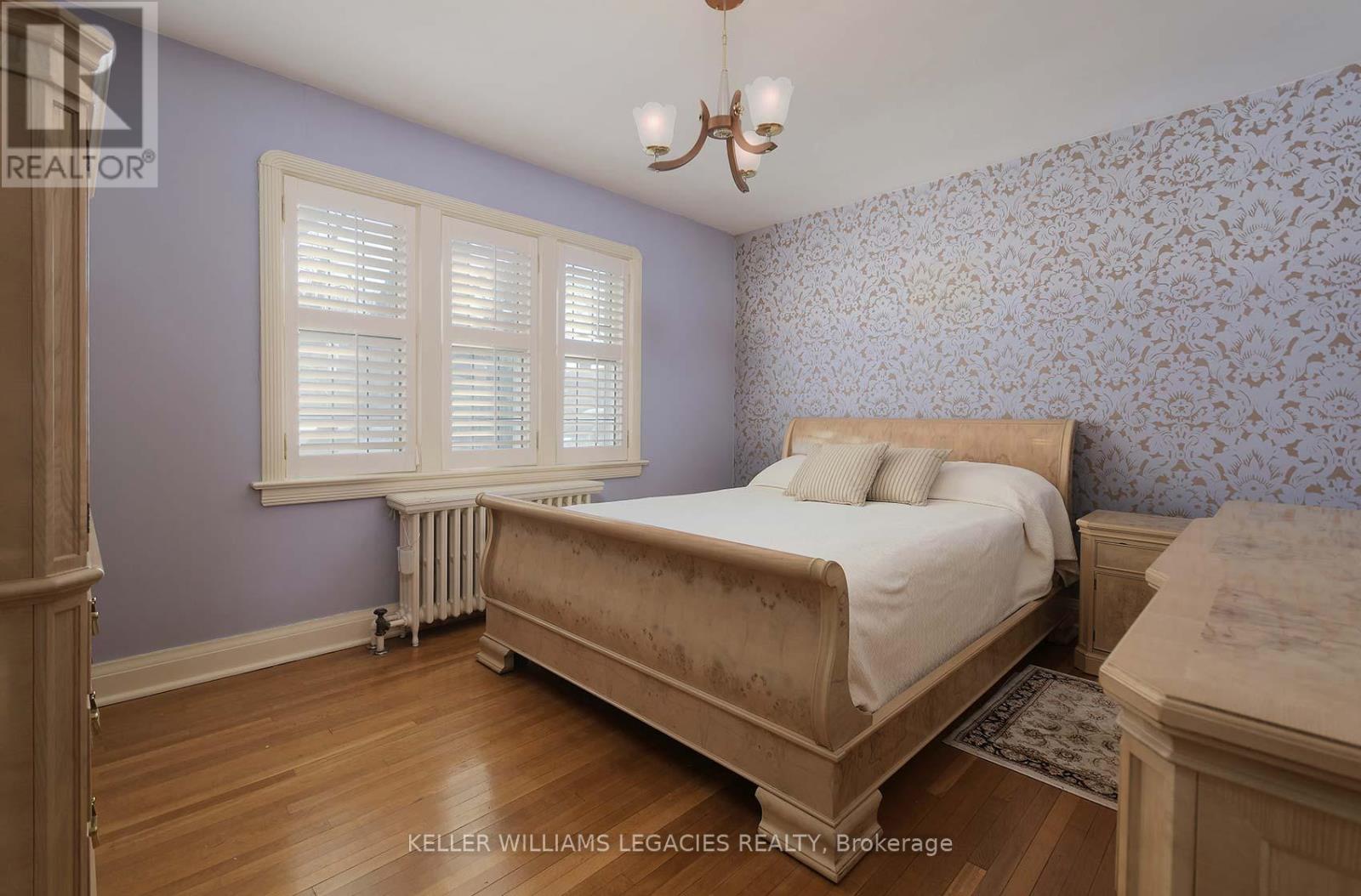 540 Atlas Avenue, Toronto, Ontario  M6C 3R3 - Photo 13 - C12376429