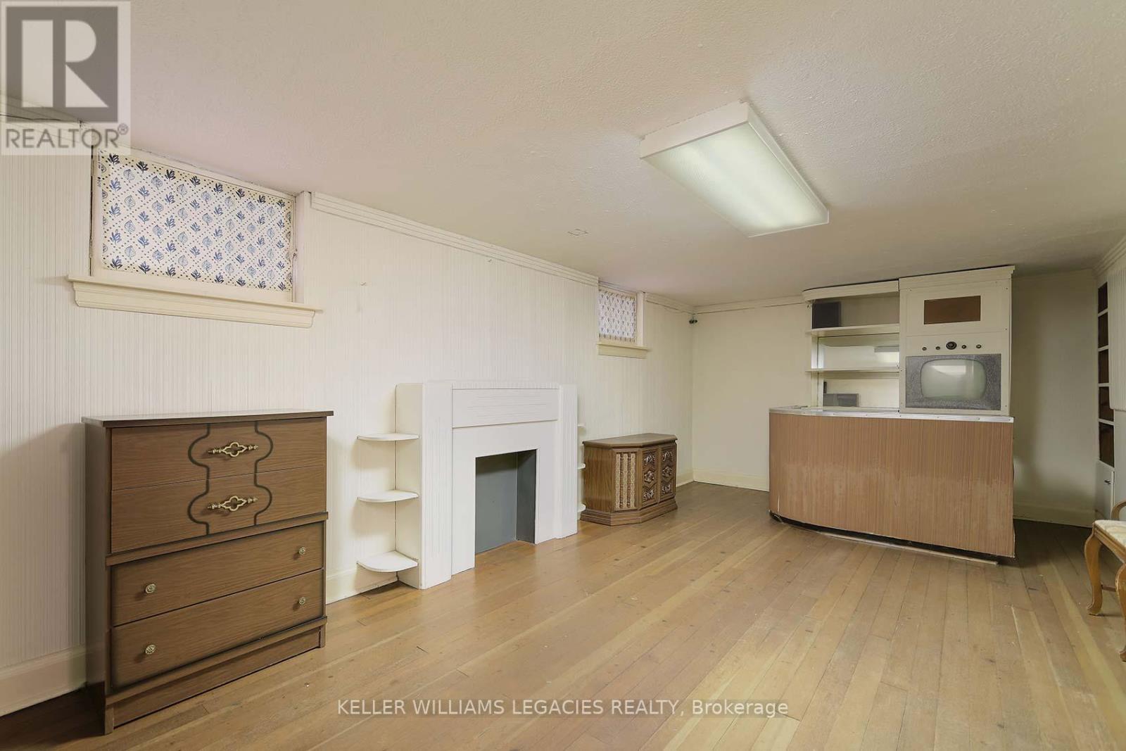 540 Atlas Avenue, Toronto, Ontario  M6C 3R3 - Photo 23 - C12376429