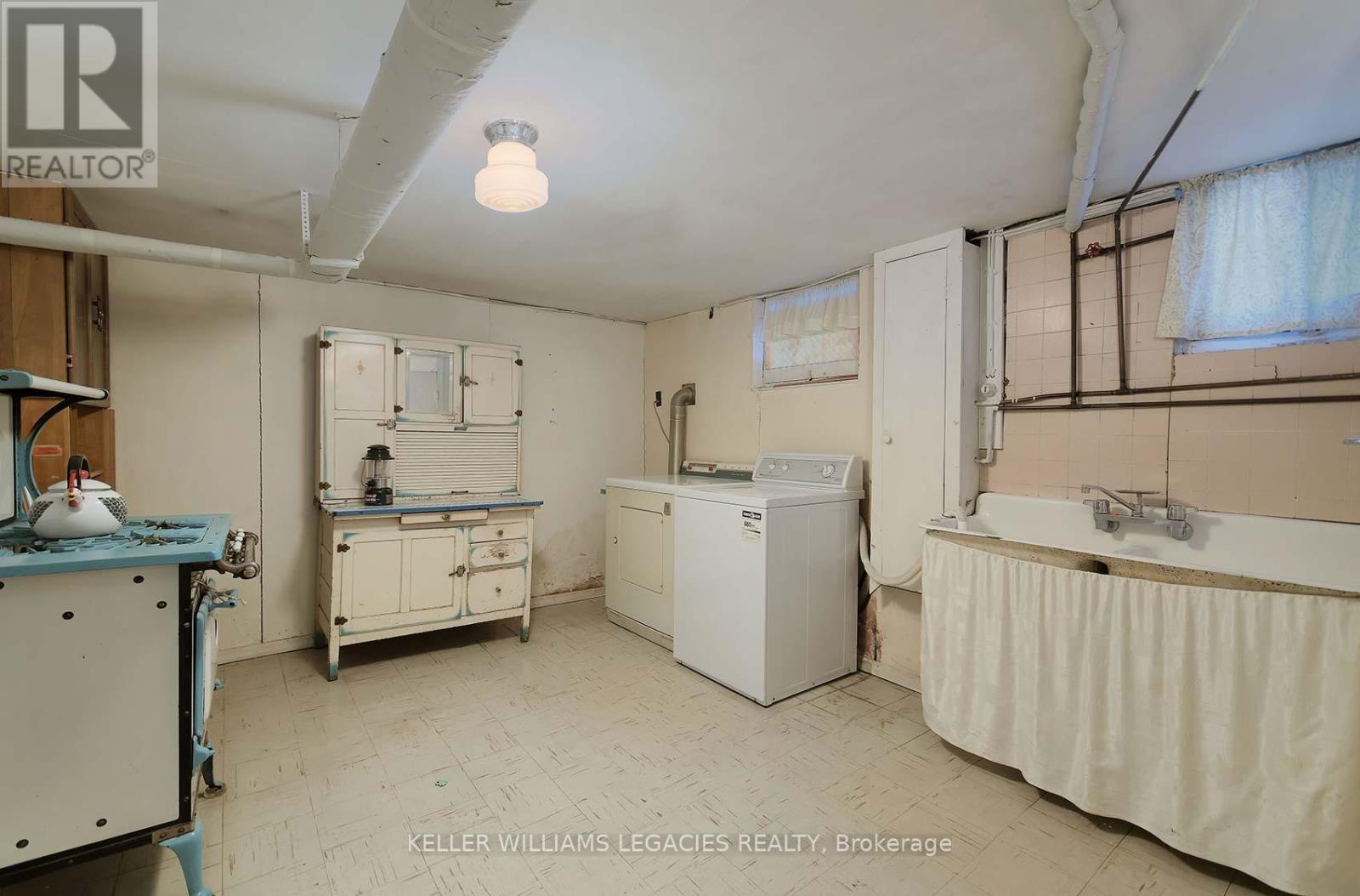 540 Atlas Avenue, Toronto, Ontario  M6C 3R3 - Photo 24 - C12376429