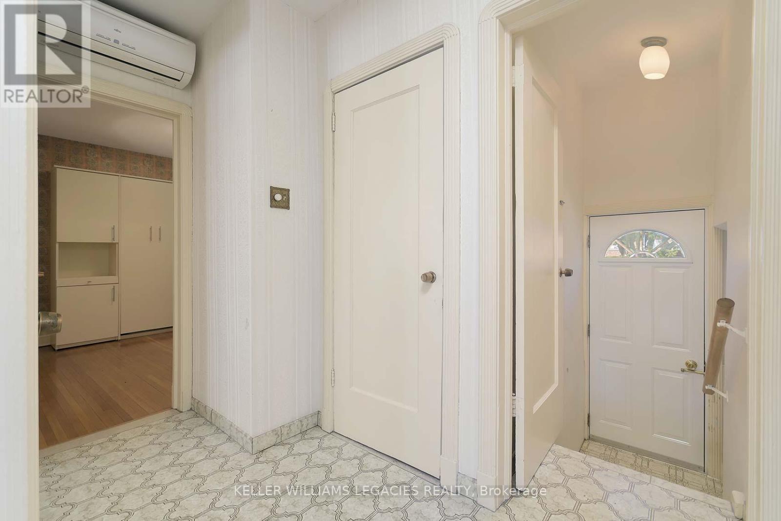 540 Atlas Avenue, Toronto, Ontario  M6C 3R3 - Photo 29 - C12376429