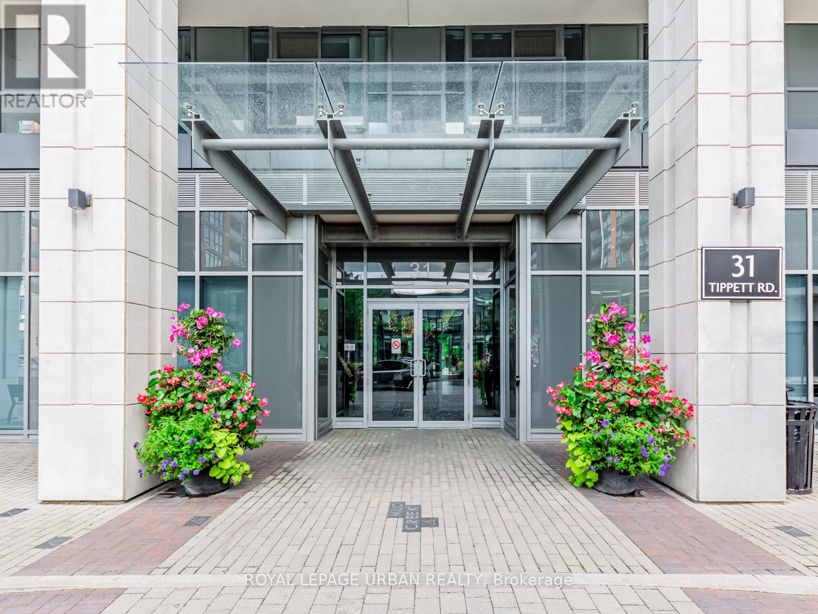 541 - 31 Tippett Road, Toronto (Clanton Park), Ontario  M3H 0C8 - Photo 2 - C12376430