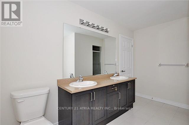 4 Applegate Drive, East Gwillimbury, Ontario  L9N 0R2 - Photo 13 - N12376365