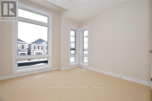 4 Applegate Drive, East Gwillimbury, Ontario  L9N 0R2 - Photo 15 - N12376365