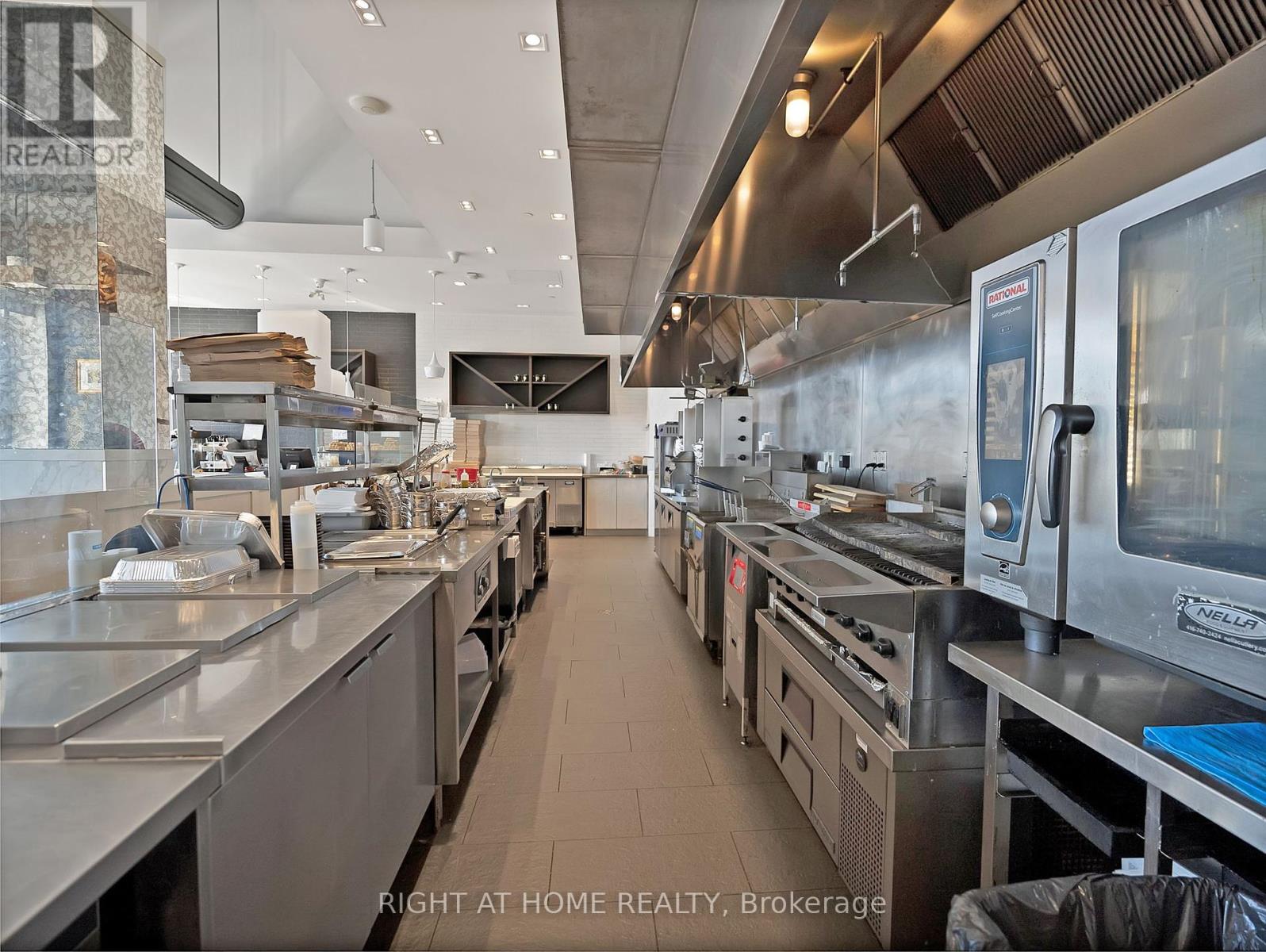 104 - 7777 Weston Road, Vaughan (Vaughan Corporate Centre), Ontario  L4L 0G9 - Photo 13 - N12376380