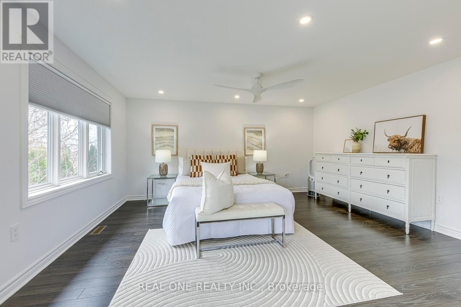 2075 Banbury Crescent, Oakville (Ro River Oaks), Ontario  L6H 5P8 - Photo 22 - W12376408