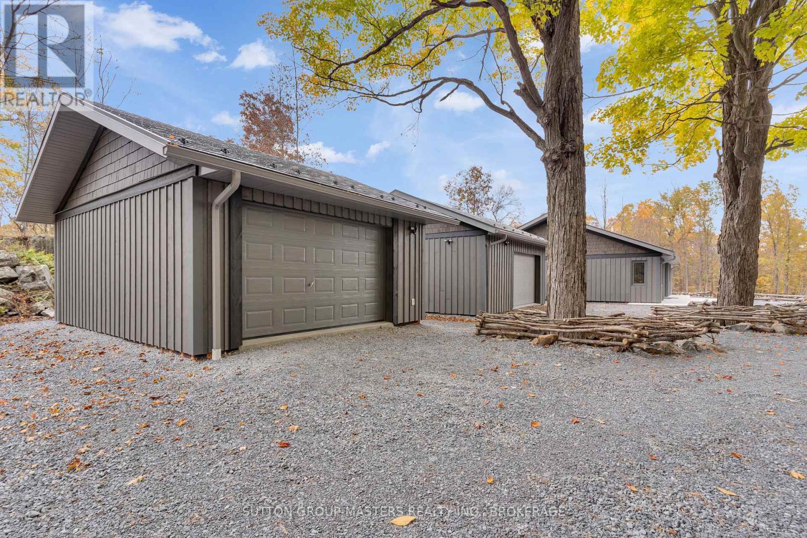 6179 North Shore Road, Frontenac (Frontenac South), Ontario  K0H 2L0 - Photo 36 - X12376451