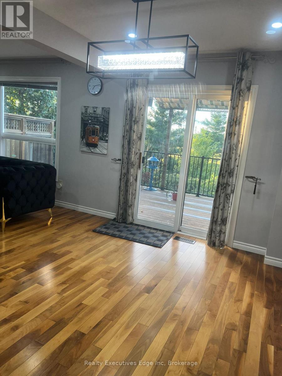 Main Only No Basement - 197 Farley Drive, Guelph (Pineridge/westminster Woods), Ontario  N1L 1L7 - Photo 10 - X12376521