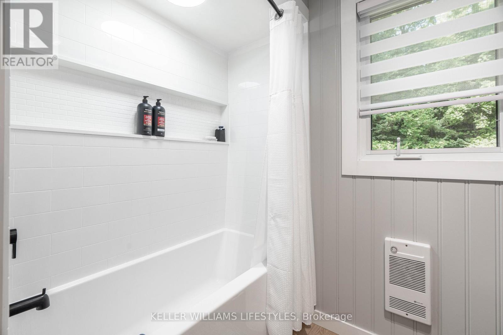6545 Thomson Line, Lambton Shores, Ontario  N0N 1J2 - Photo 18 - X12376458