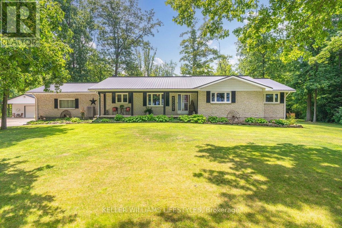 6545 Thomson Line, Lambton Shores, Ontario  N0N 1J2 - Photo 5 - X12376458