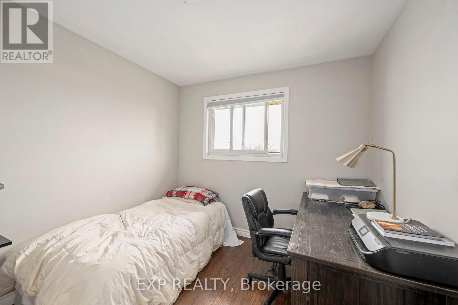3862 Trafalgar Street, Thames Centre, Ontario  N6M 1H6 - Photo 18 - X12376497