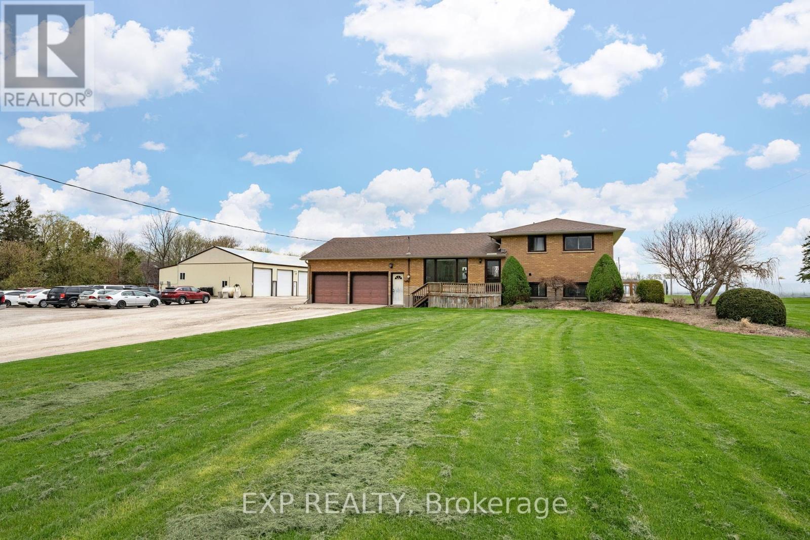 3862 Trafalgar Street, Thames Centre, Ontario  N6M 1H6 - Photo 2 - X12376497
