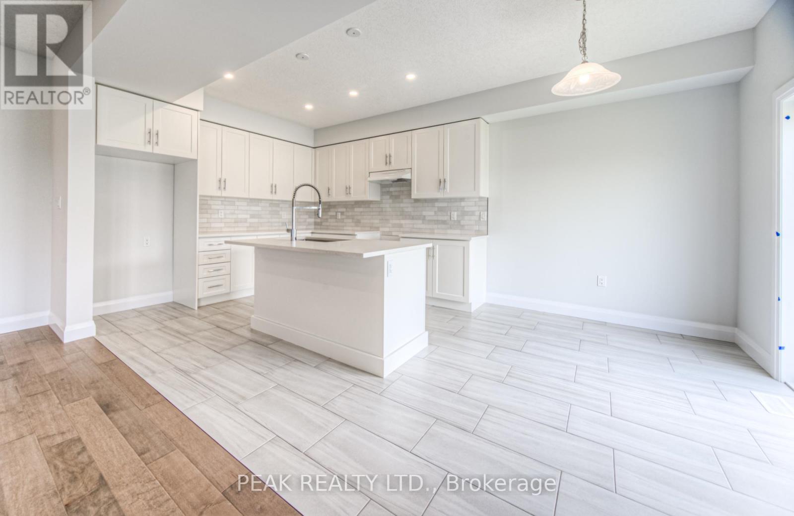 243 Applewood Street, Blandford-Blenheim, Ontario  N0J 1S0 - Photo 13 - X12376383