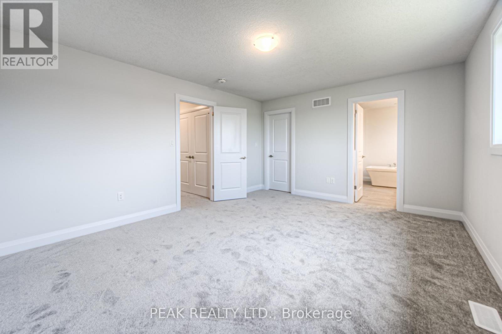 243 Applewood Street, Blandford-Blenheim, Ontario  N0J 1S0 - Photo 22 - X12376383